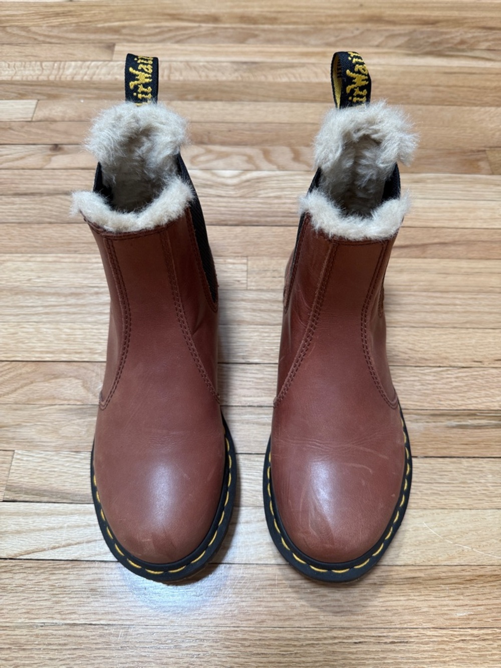 Dr. Martens Chestnut Brown Shearling-Trim Chelsea Boots LEONORE 2976